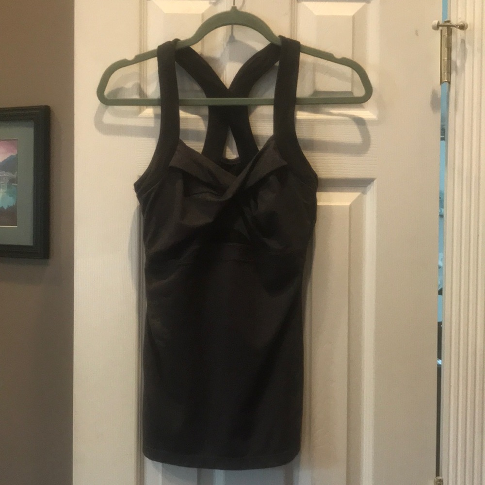 Athleta Medium Ruched workout Top